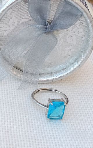 Anillo plata azul solitario