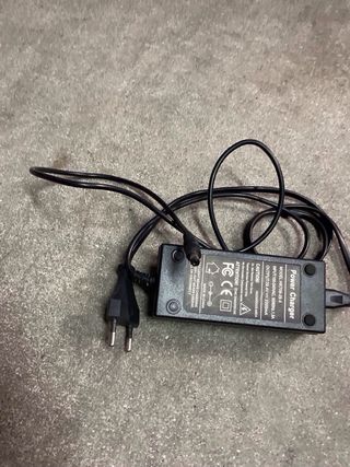 Patinete eléctrico AquaCity azul