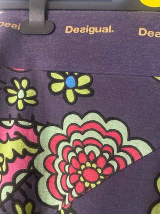 Falda midi Desigual multicolor