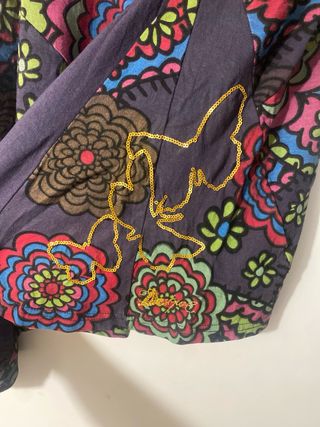 Falda midi Desigual multicolor
