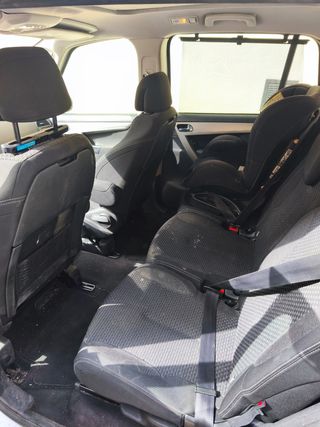 Citroen Grand C4 Picasso 2011