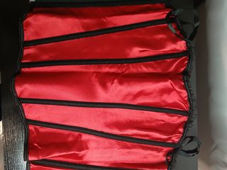 Corsé rojo encaje negro - Talla S