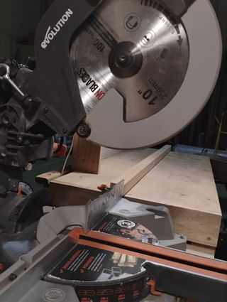 Ingletadora telescópica Evolution Rage 255mm