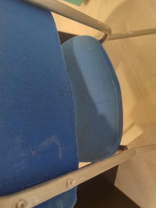 2 sillas oficina azul metal