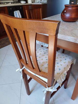 Tavolo cucina Arte Povera completo di 4 sedie