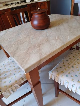 Tavolo cucina Arte Povera completo di 4 sedie