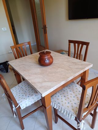 Tavolo cucina Arte Povera completo di 4 sedie