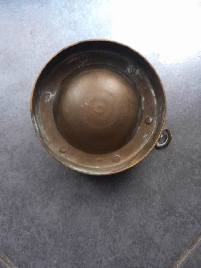 Posacenere antico in ottone