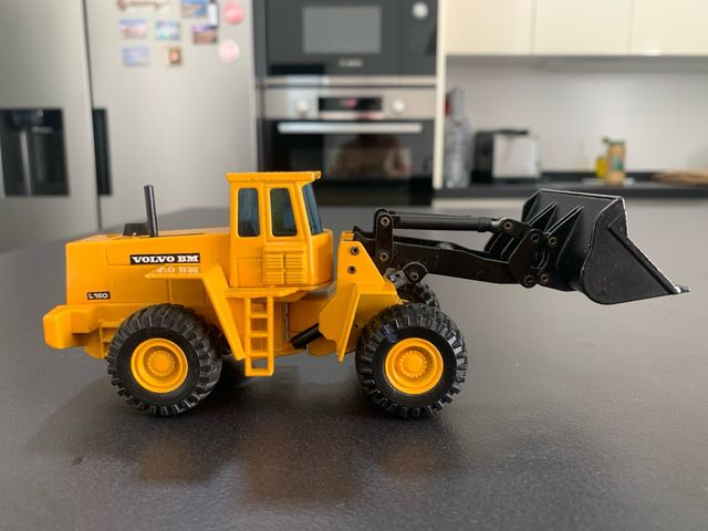 Miniatura Volvo L150 Joal
