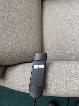 Sofá elevador beige reclinable