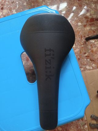 Sillín Fizik: cómodo y ligero