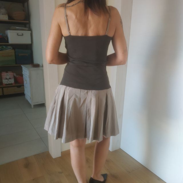 Vestito corto beige spalline