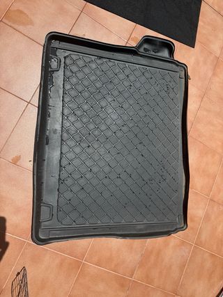 Cubeta y alfombrilla maletero BMW X3
