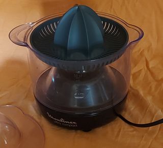 Exprimidor Moulinex Ultra Compact