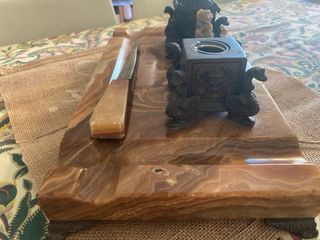 Escribanía antigua de mármol