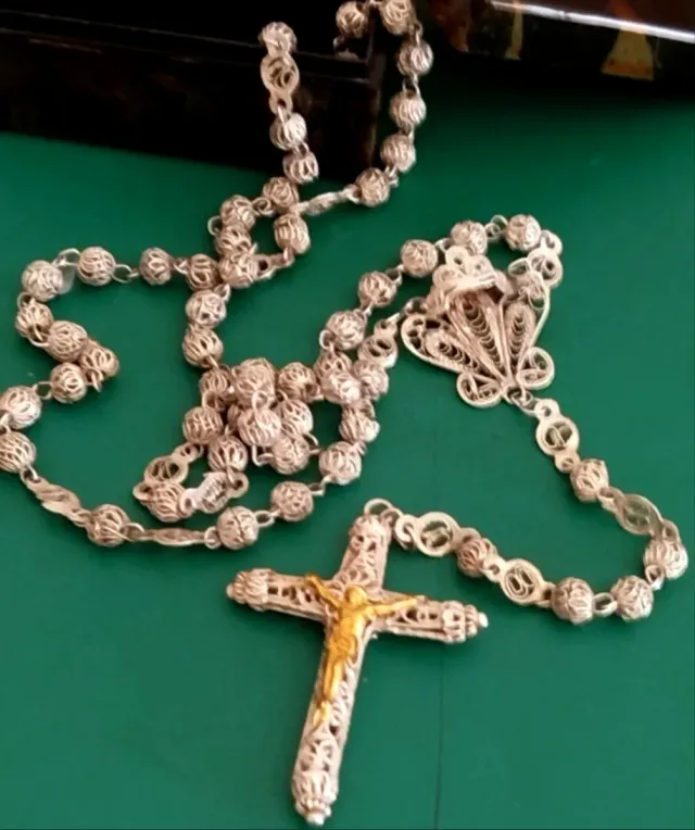 Rosario filigrana plata antiguo.Mantilla