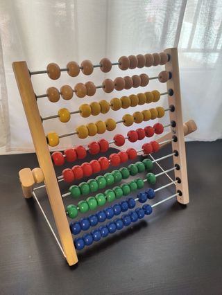 Ábaco de madera de Ikea