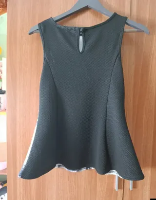 Top floral Atmosphere blanco y negro - Talla 10