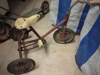Triciclo antiguo años 60
