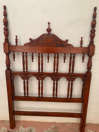 Cabecero para cama 90 cm de ancho el colchon.
