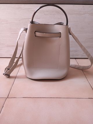 Bolso cubo beige Primark