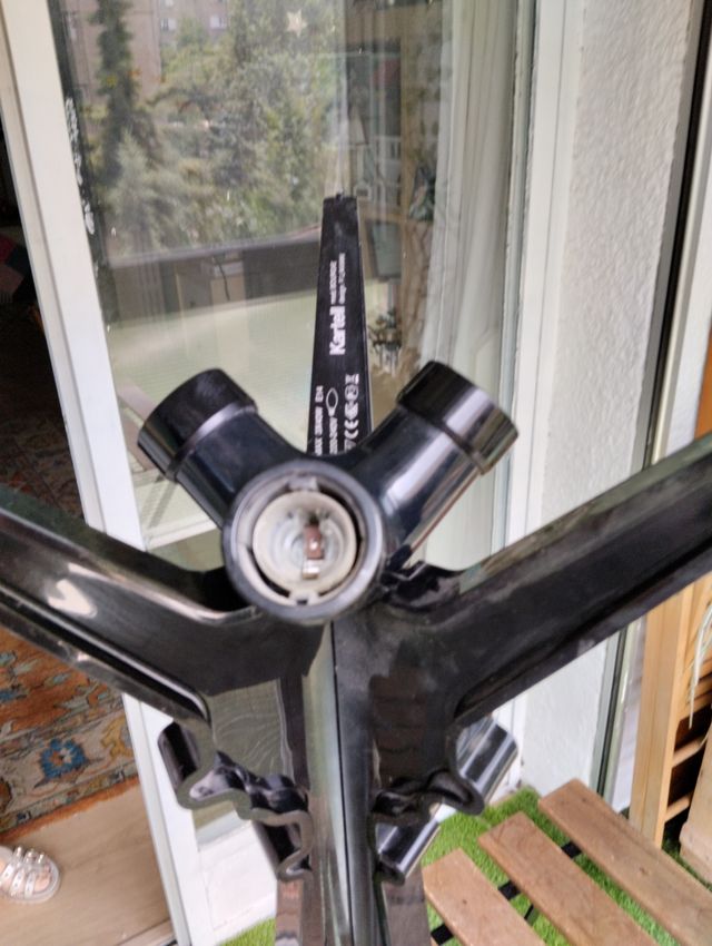 Lámpara Kartell negra - diseño italiano