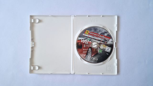 Wii Ferrari Challenge Trofeo Pirelli-Deluxe