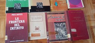 Varios libros de Física antiguos.