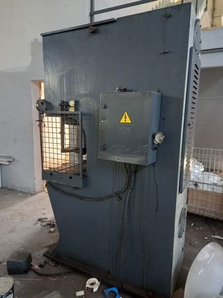 Prensadora hidráulica industrial