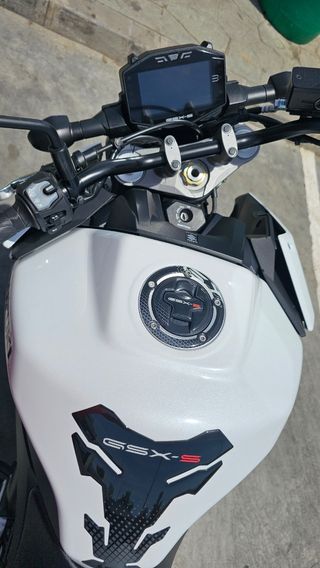 Suzuki GSX-S 950