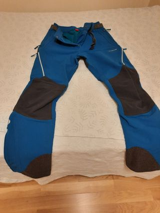 Pantalón de mujer Trango 
Usado una vez

