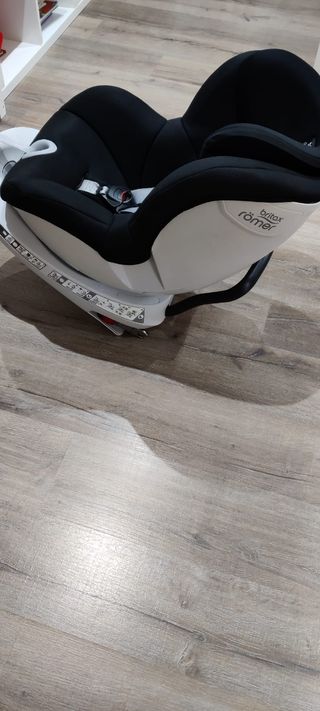 Silla  Britax Römer Dualfix i-Size muy rebajada