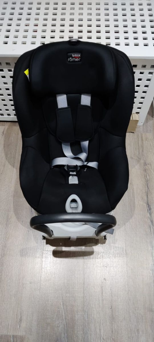 Silla  Britax Römer Dualfix i-Size muy rebajada