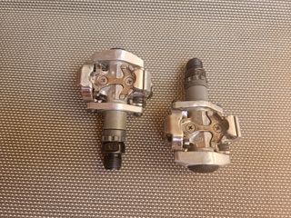 Pedales Shimano M515 (ÚLTIMO PRECIO)