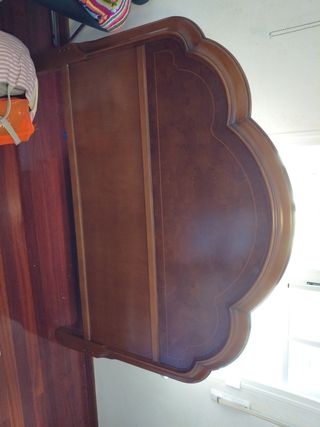 Cabecero cama madera clásico