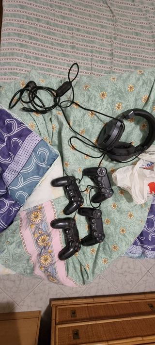 PS4 Pro (PlayStation 4 Pro) 1TB