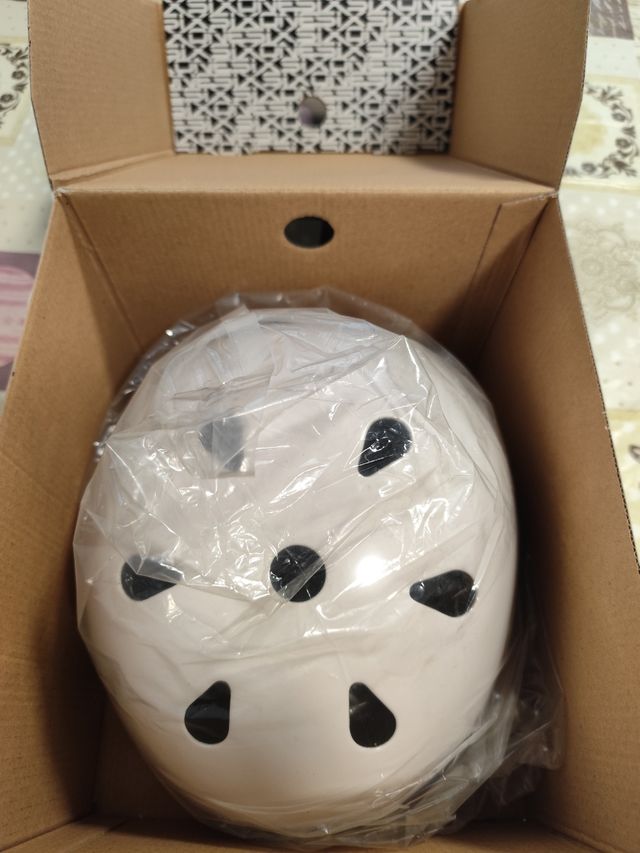 Casco patinete unisex nuevo