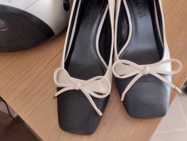 Scarpe donna beige&nero n.39