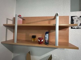 2 Estanterías de pared - Madera y metal
