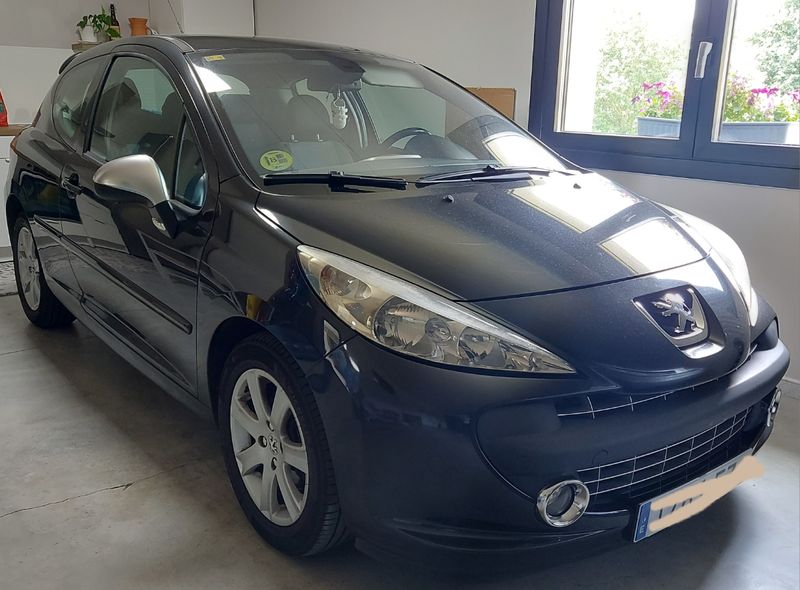 Peugeot 207 2008 - foto 1