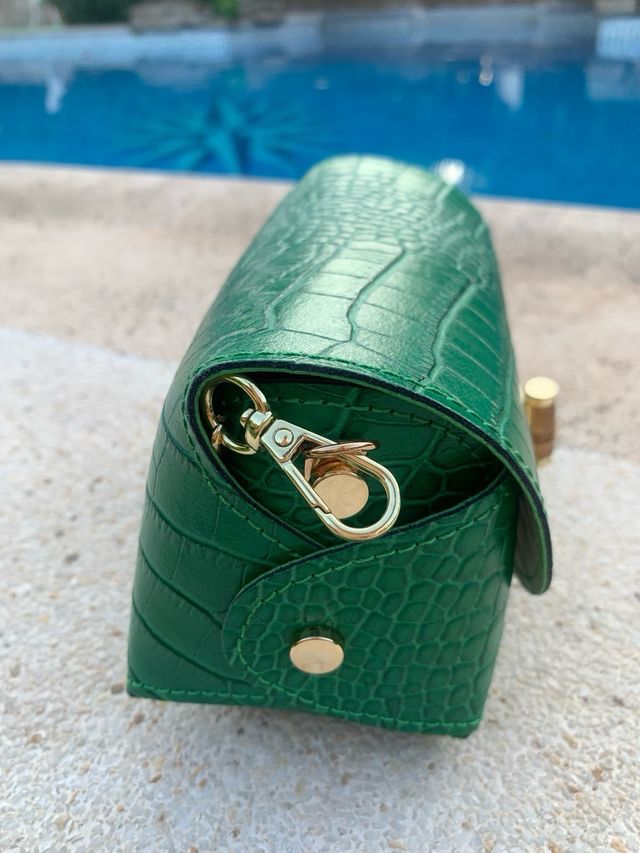 Bolso bandolera verde cocodrilo