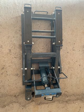 Gato hidraulico para moto