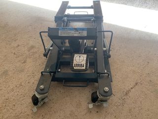 Gato hidraulico para moto