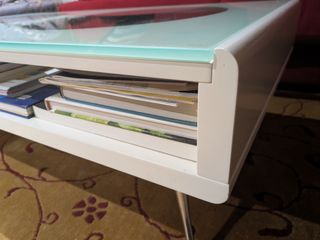 Mesa centro moderna - roja y blanca