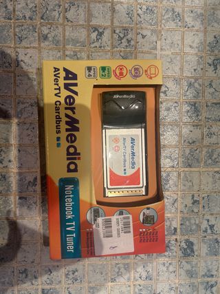 Sintonizador TV AverMedia Cardbus