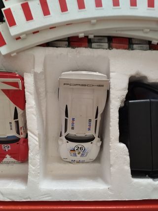 Scalextric Silverstone 1:32