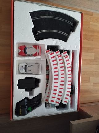 Scalextric Silverstone 1:32