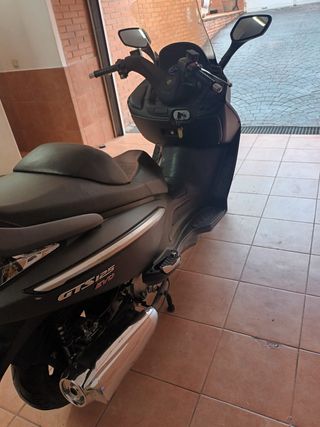 SYM GTS 125 Evo - Scooter 13000km