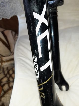 Horquilla SR Suntour XCT