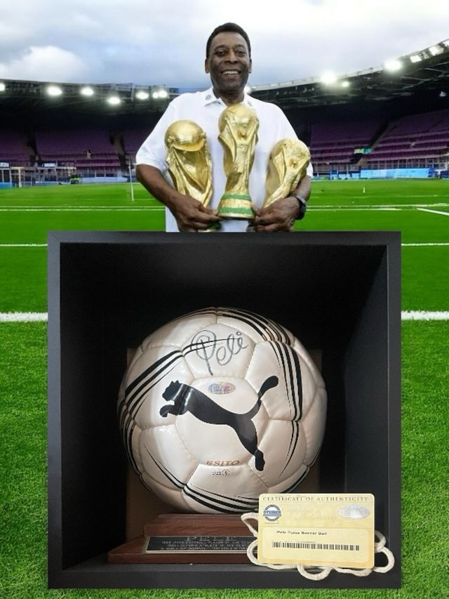Balón firmado por Pelé - Tarjeta de autenticidad Puma Steiner